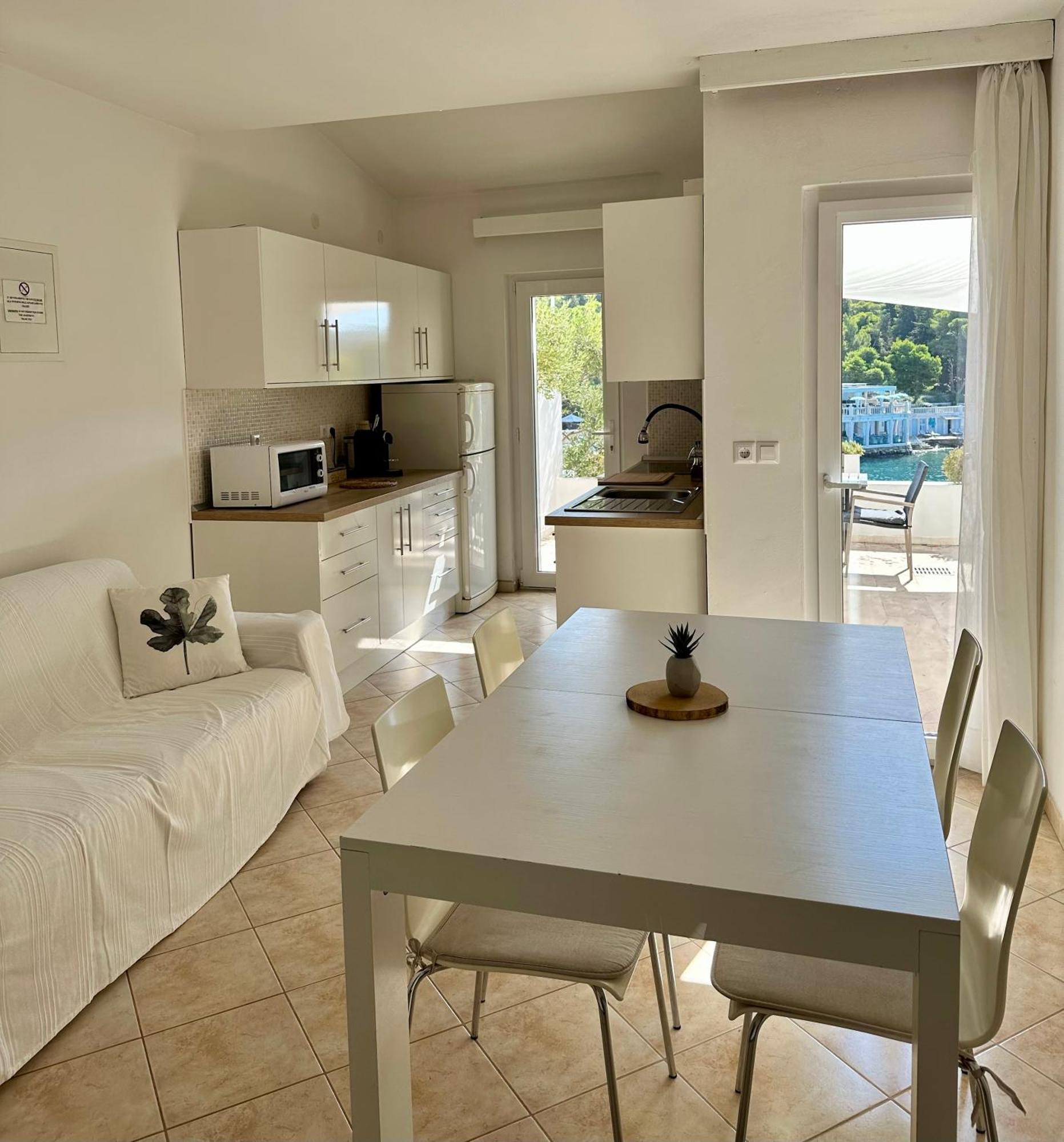 Villa Hosta Apartments 赫瓦尔 外观 照片