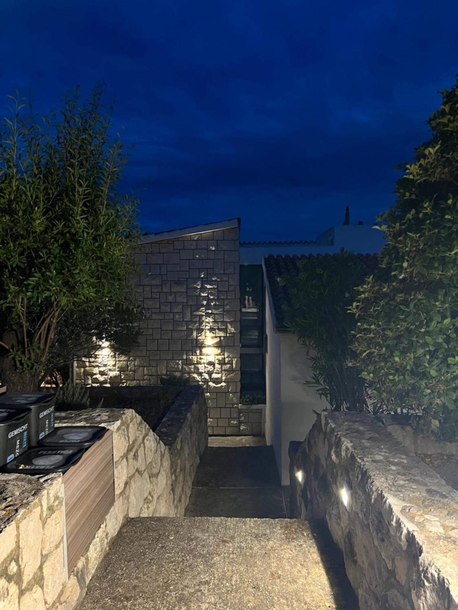 Villa Hosta Apartments 赫瓦尔 外观 照片