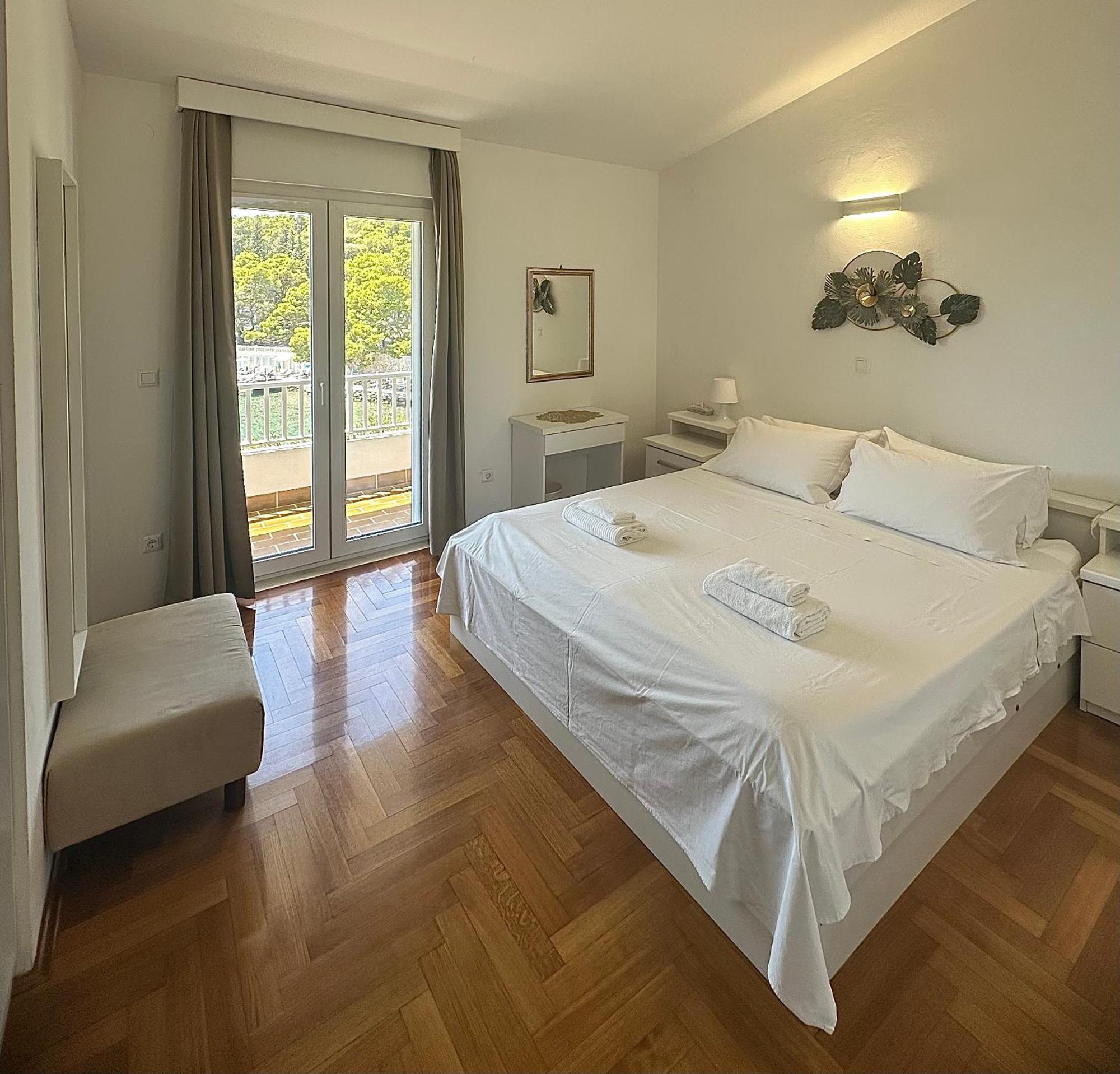 Villa Hosta Apartments 赫瓦尔 外观 照片